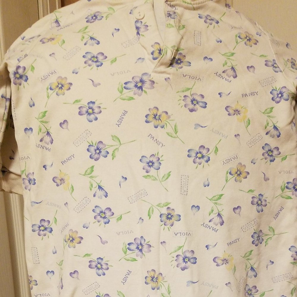 1st Impressions Basic white with Blue Flower Sleep